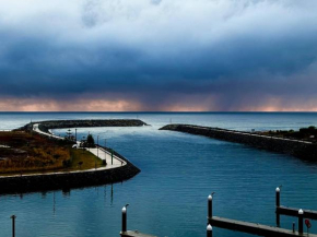 Waterfront Haven - Memorable Views